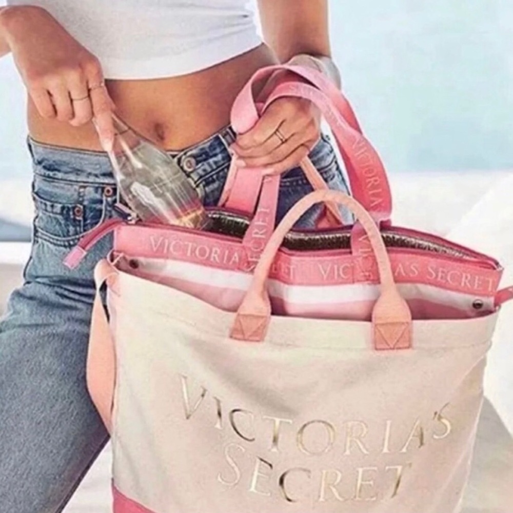 NWT Victoria’s Secret Beach Bag